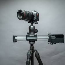 VIDEO CAMERA WITH ACCESSORIES
